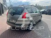 2015 Peugeot 5008