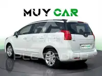 2015 Peugeot 5008