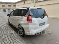 2015 Peugeot 5008