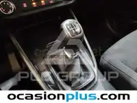 2015 KIA Carens