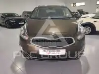 2015 KIA Carens