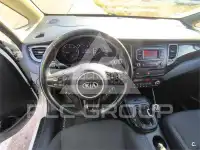 2015 KIA Carens