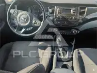 2015 KIA Carens