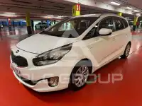 2015 KIA Carens