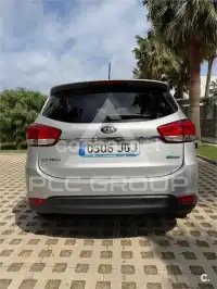 2015 KIA Carens