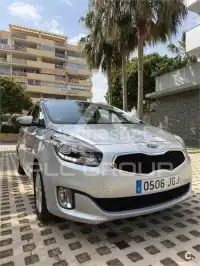 2015 KIA Carens