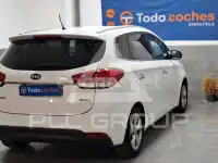 2015 KIA Carens