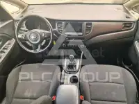 2015 KIA Carens