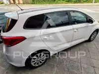 2015 KIA Carens