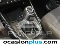 2015 KIA Carens