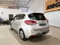 2015 KIA Carens