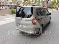 2015 Ford Tourneo
