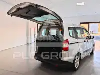 2015 Ford Tourneo