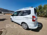 2015 Ford Tourneo