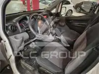 2016 Nissan NV 200