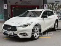 2016 Infinity Q30