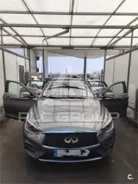 2016 Infinity Q30
