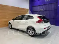 2016 Volvo V40
