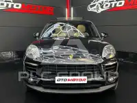 2016 Porsche MACAN
