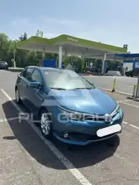2016 Toyota AURIS