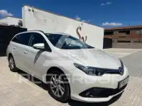 2016 Toyota AURIS