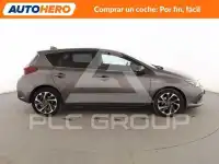 2016 Toyota AURIS