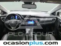 2016 Toyota AURIS