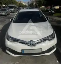 2016 Toyota AURIS