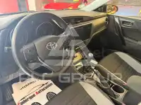 2016 Toyota AURIS