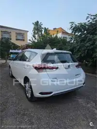 2016 Toyota AURIS