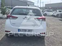 2016 Toyota AURIS
