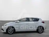 2016 Toyota AURIS