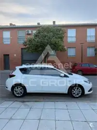 2016 Toyota AURIS