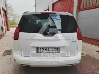 2016 Peugeot 5008