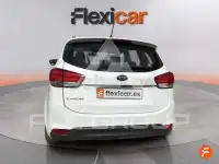 2016 KIA Carens