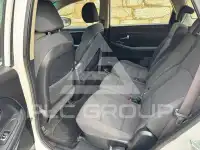2016 KIA Carens