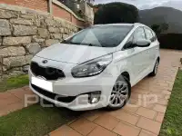 2016 KIA Carens