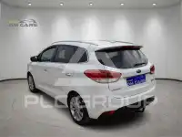 2016 KIA Carens