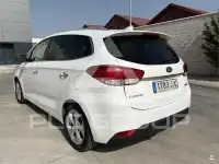 2016 KIA Carens