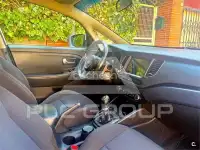 2016 KIA Carens