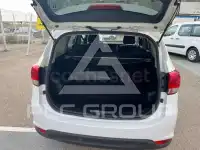 2016 KIA Carens