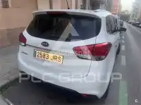 2016 KIA Carens