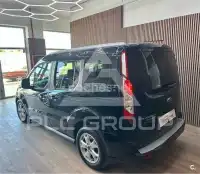 2016 Ford Tourneo