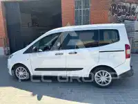 2016 Ford Tourneo