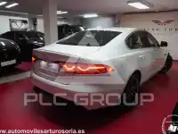 2017 Jaguar XF