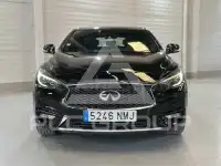 2017 Infinity Q30