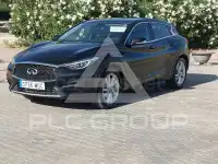 2017 Infinity Q30