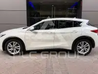 2017 Infinity Q30