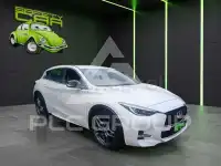 2017 Infinity Q30