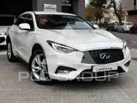 2017 Infinity Q30